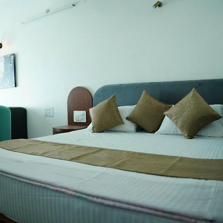The Periwinkle Homestay Bhīm Tāl Exterior foto
