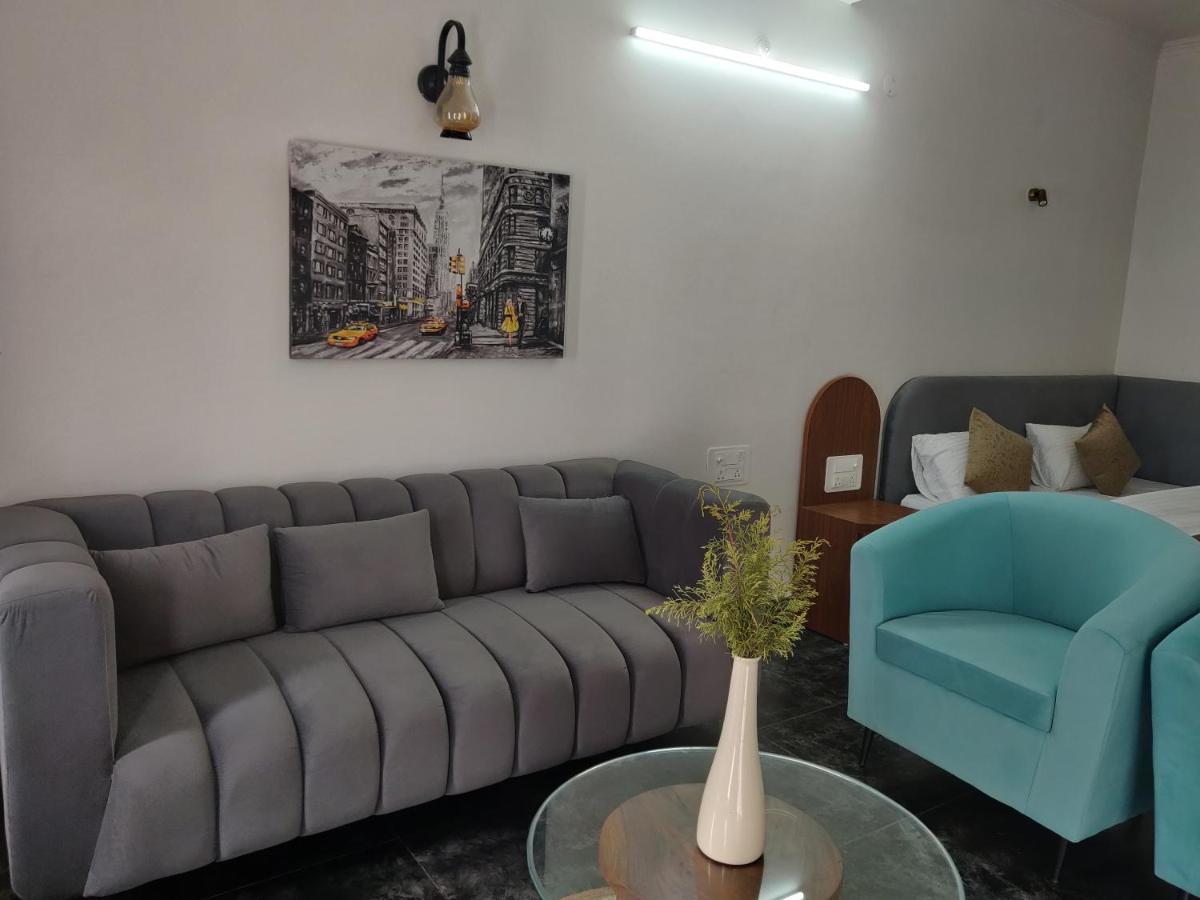 The Periwinkle Homestay Bhīm Tāl Exterior foto
